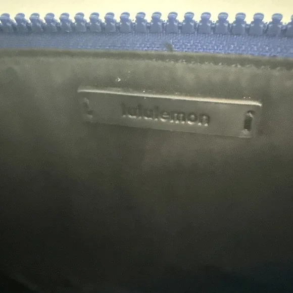 Lululemon Double Up Wristlet Pouch/Clutch Jet Stream Cobalt Blue Nylon - Picture 6 of 7